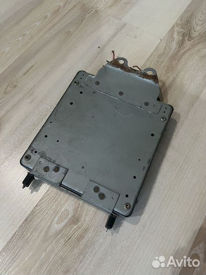 Блок управления двигателем 4g92 carisma