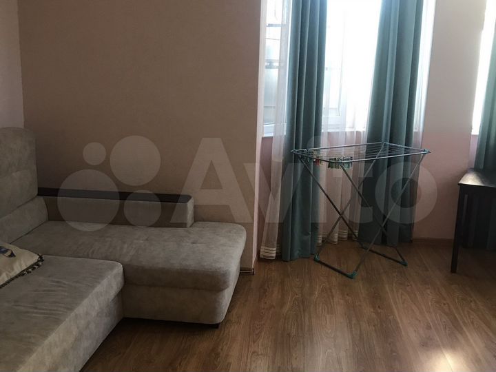 2-к. квартира, 50 м², 1/5 эт.