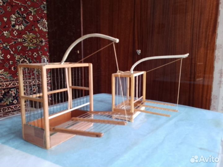 Клетки для птиц деревянные