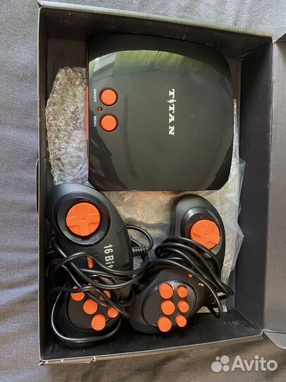 Игровая приставка titan