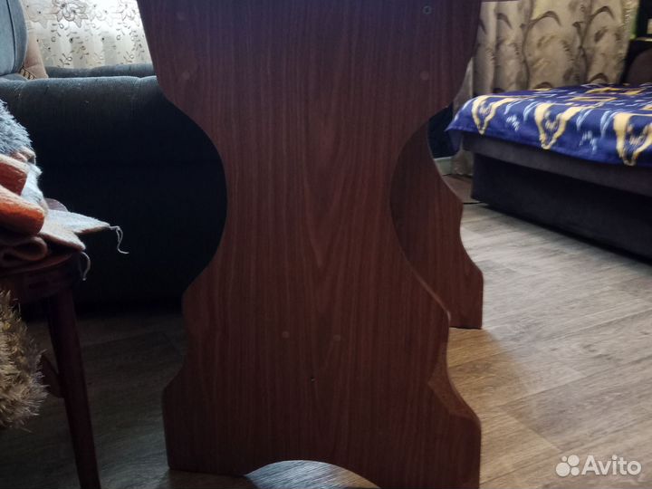 Кухонный стол