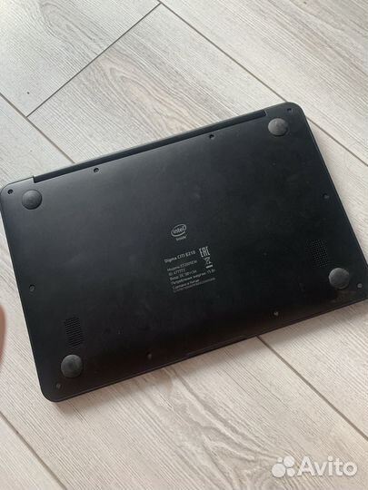 Нетбук Digma E210