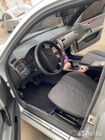 Mercedes-Benz E-класс 2.0 МТ, 1997, 238 658 км