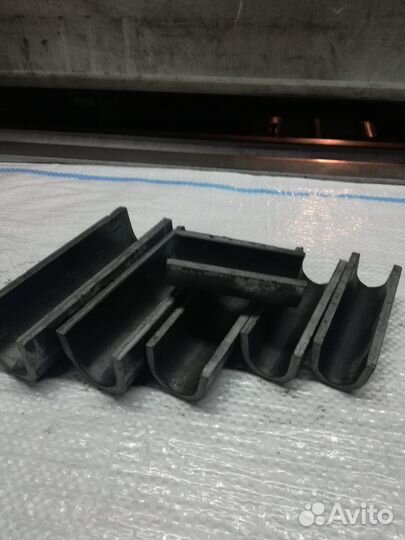 Скоба-накладка для сварки арматуры D28