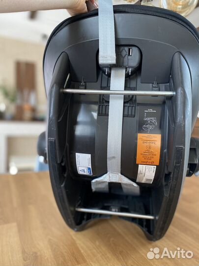 Детское автокресло Cybex Aton M i-Size с 0+