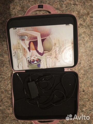 Продам ноутбук с зарядкой,сумкой за все