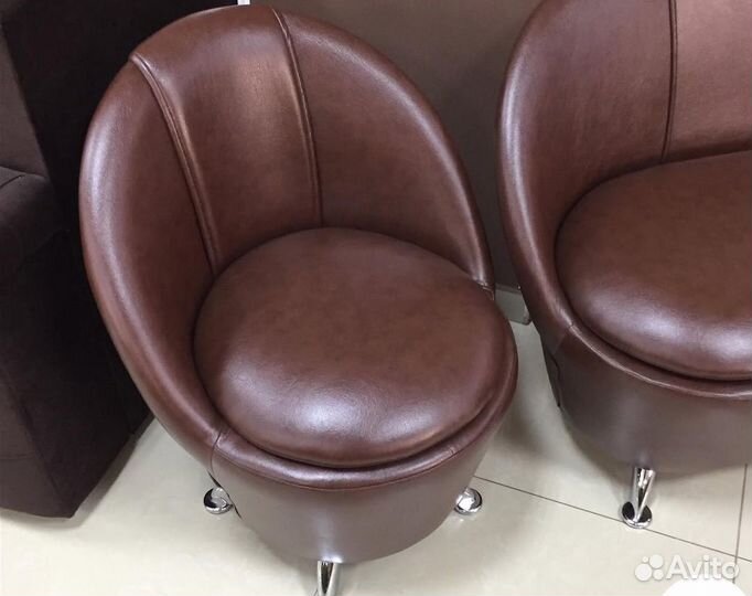 Банкетка и пуфы