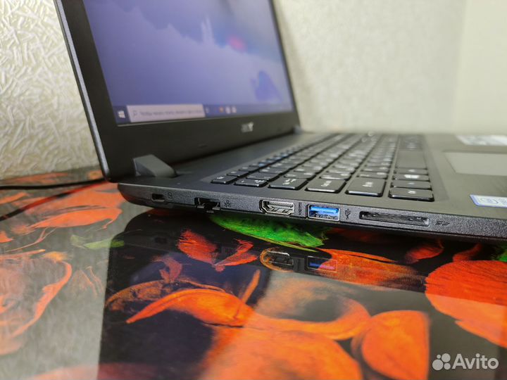 Современный ноутбук acer на intel i3