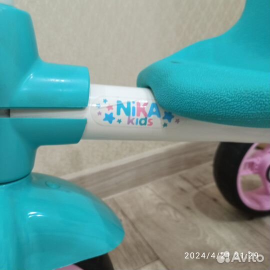 Детский велосипед bmw трехколесный