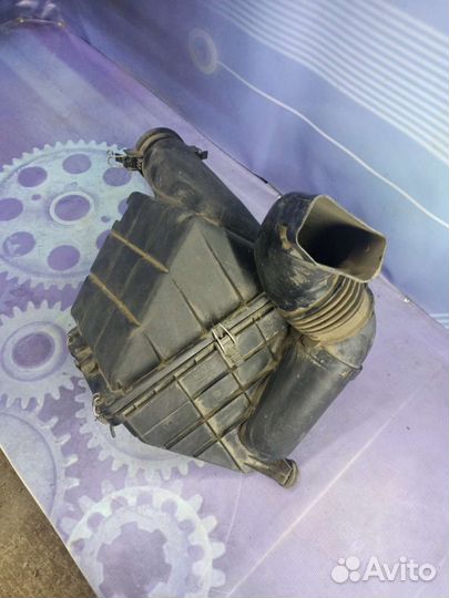 Корпус воздушного фильтра Mercedes C-class w202