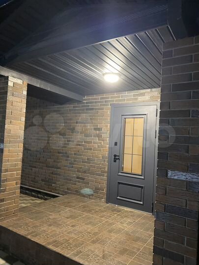 Дом 191 м² на участке 6,5 сот.