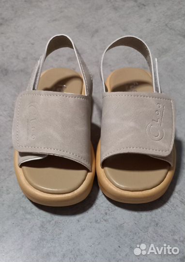 Сандалии для девочки для мальчика 26 размер новые