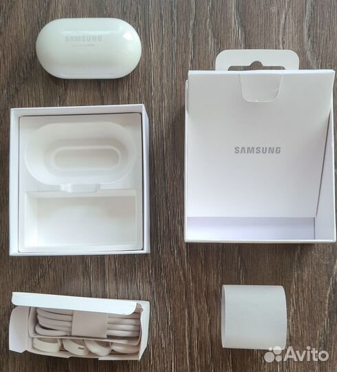 Наушники Samsung Galaxy Buds+ (Plus)