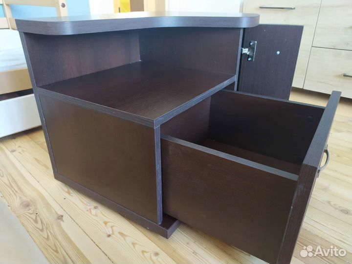 Тумба прикроватная правая Lazurit