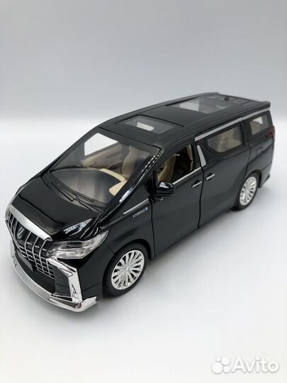 Модель автомобиля Toyota Alphard