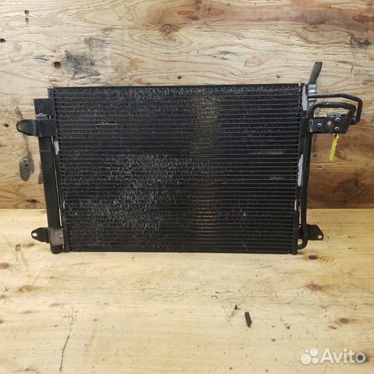 Радиатор кондиционера Audi A3 8PA AXX 2006