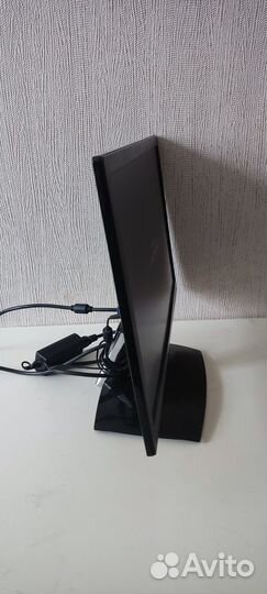 Монитор Samsung 22 дюйма