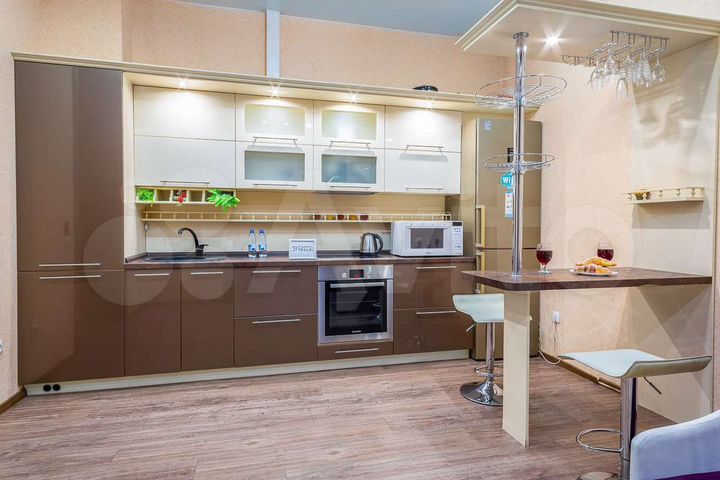 2-к. квартира, 56 м², 4/9 эт.