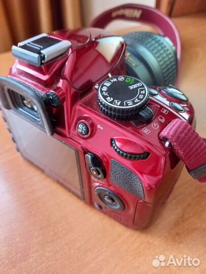 Зеркальный фотоаппарат Nikon d3100