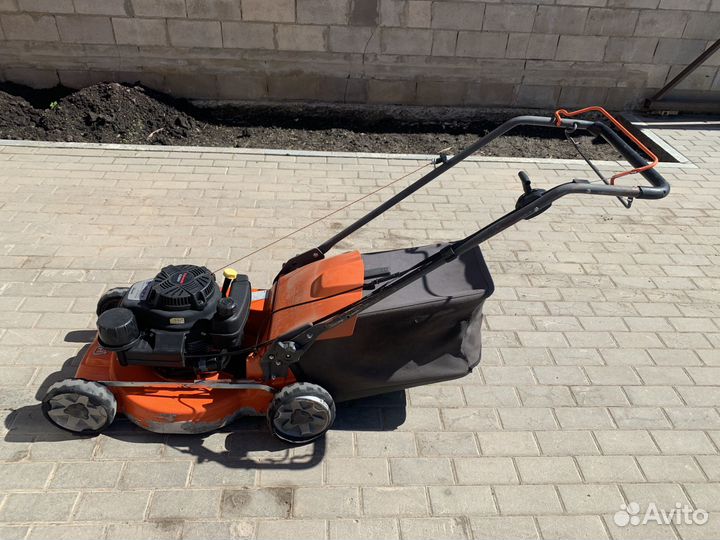 Газонокосилка самоходная Husqvarna LC551SP