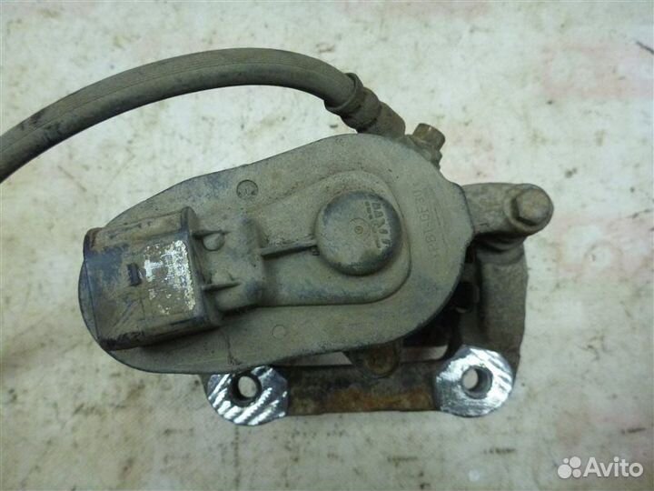 Суппорт задний правый Volvo Xc70 BZ95 B6324S 2008