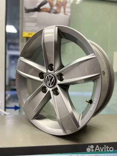 Диск оригинал VW passat corvara R16