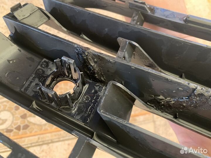 Решетки в бампер на VW Touareg NF