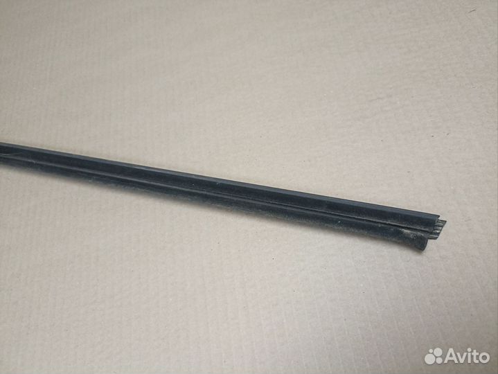 Накладка стекла наружная Opel Corsa C