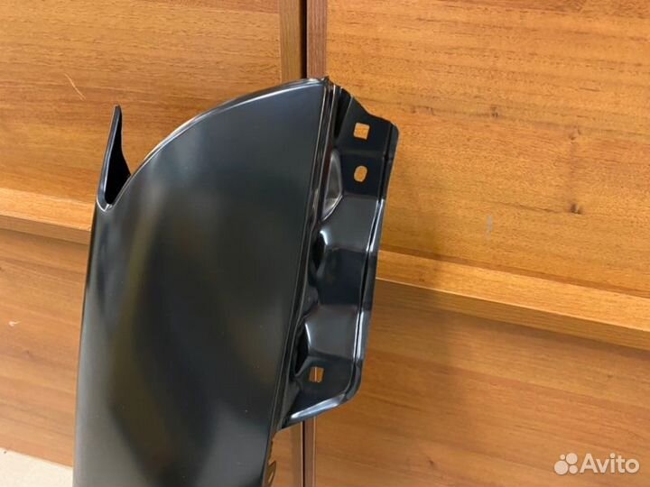 Крыло переднее правое Toyota Avensis T250 03-06