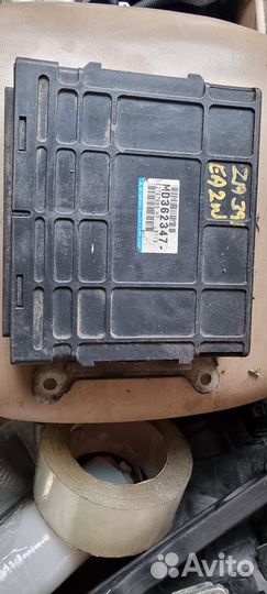 Md362347 блок управления двс Mitsubishi Galant