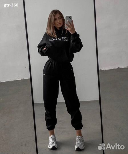 Спортивный костюм женский теплый