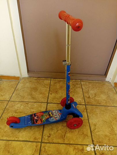 Самокат трехколесный детский