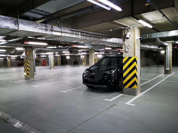 Машиноместо, 13 м²