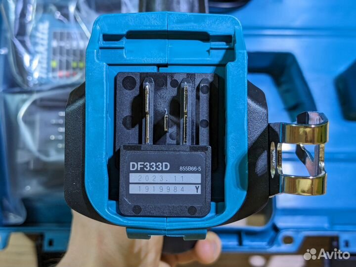 Шуруповерт Makita DF333dwye