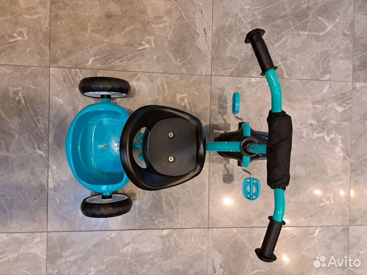 Детский трехколесный велосипед