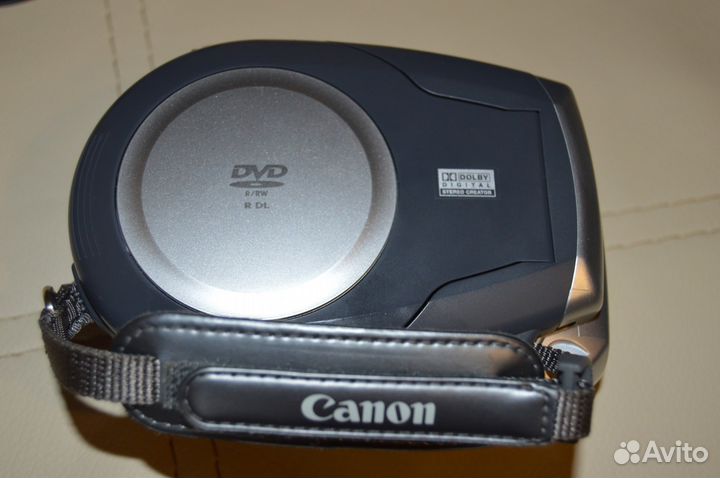 Видеокамера DVD Canon DC 201E