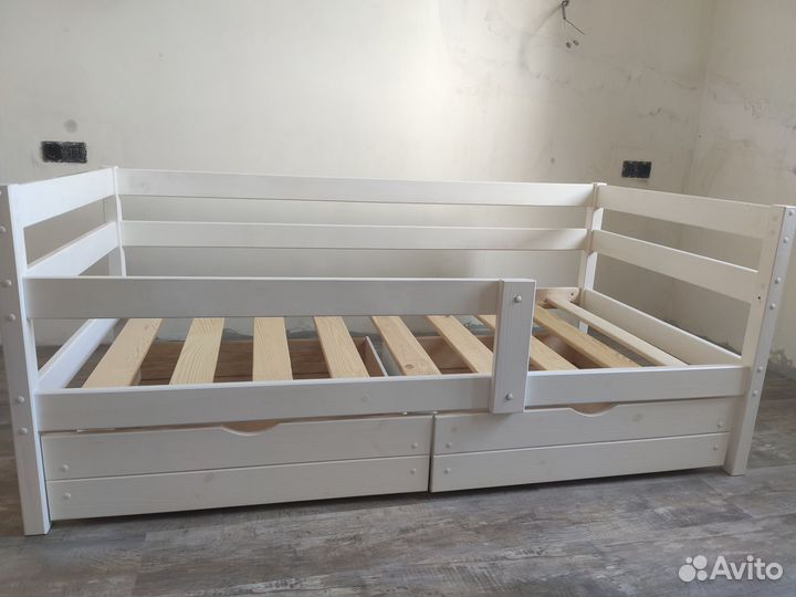 Детская кровать + матрас