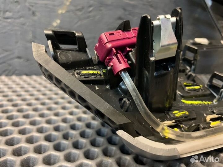 Дефлектор воздушный передний левый Bmw X7 G07