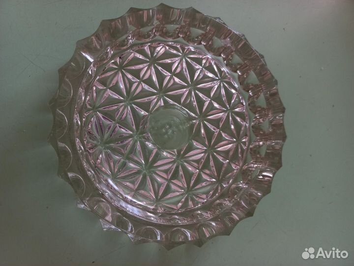 Хрустальная пепельница новая