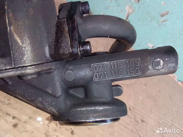 Насос масляный 2.3 Volkswagen Passat B5 AGZ VR5