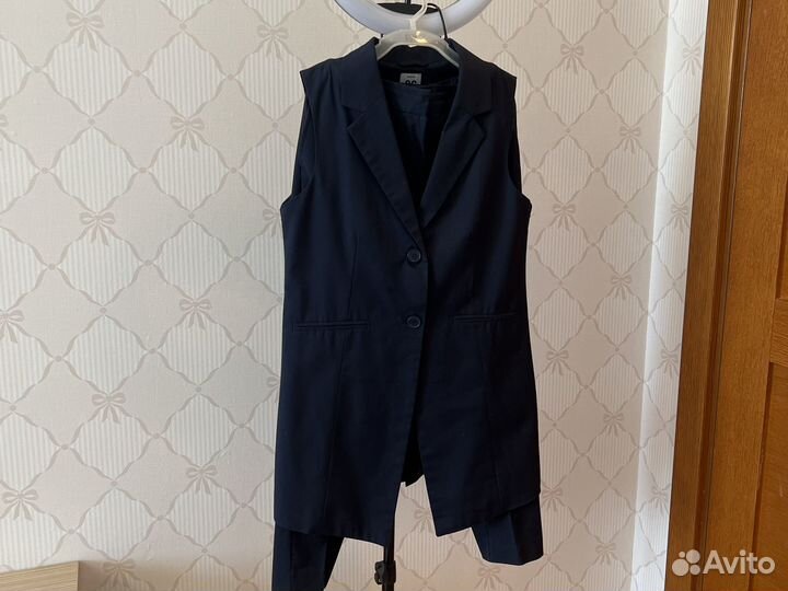 Школьный брючный костюм для девочки