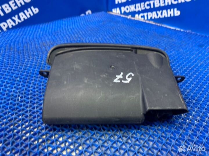 Пепельница Renault Megane 1 седан K4J 2003