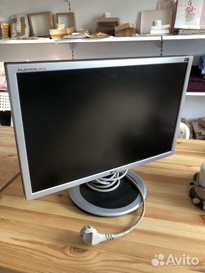 Монитор для компьютера LG 20 дюймов на запчасти