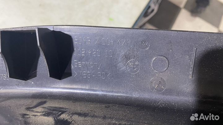 Обшивки задних стоек BMW 7 series E65