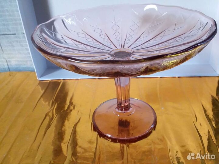 Набор из 60-х, вазы цветное стекло. Винтаж