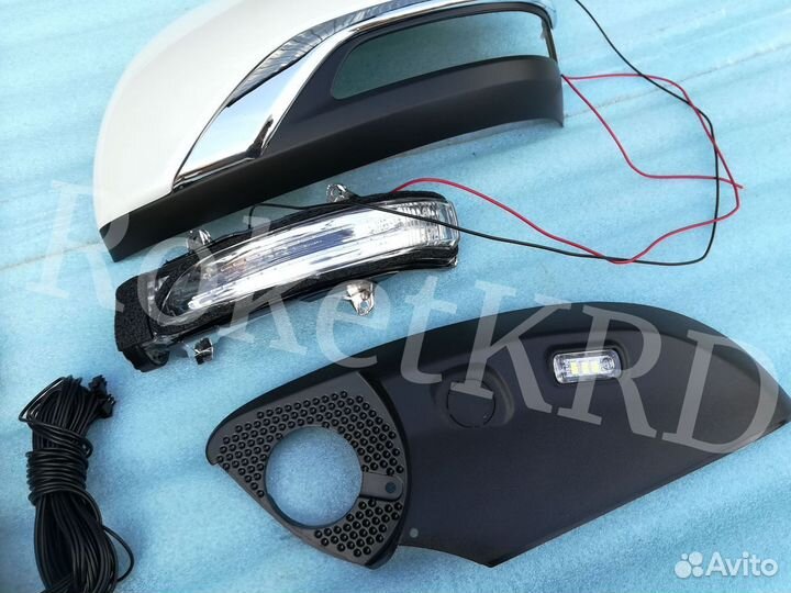 Корпуса зеркал land cruiser 200 Белые