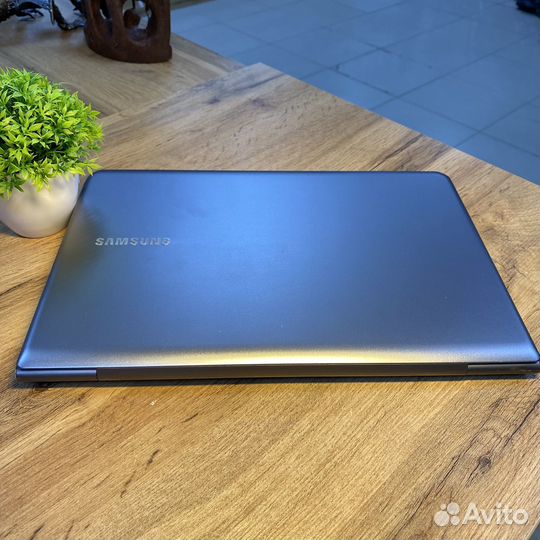 Ноутбук samsung NP53U4C-SO3RU