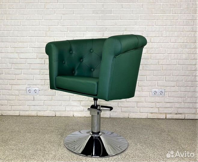 Парикмахерское кресло Sonata green DL-2758