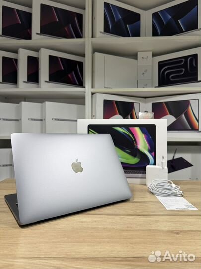 MacBook Pro 13 M1 8/512gb 2021 Ростест новый