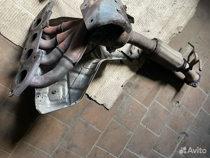 Коллектор выпускной Mazda 3BL. 2.0